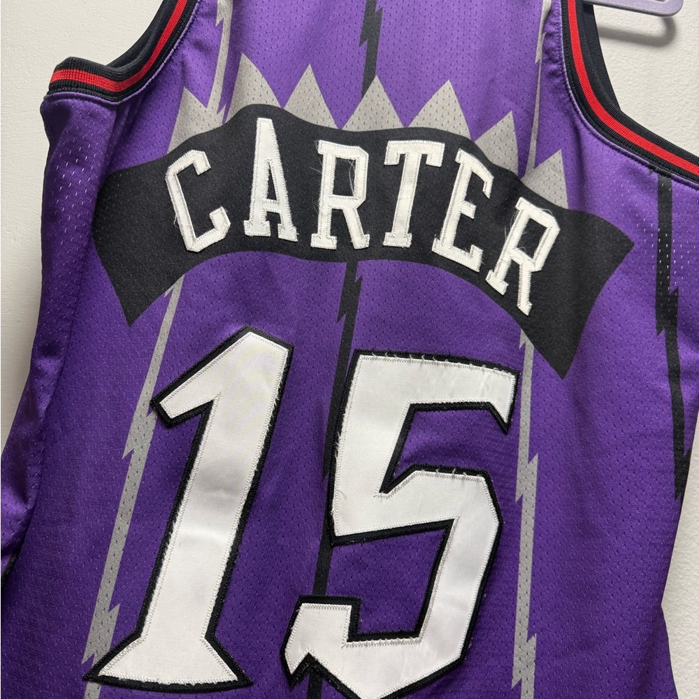 Vince Carter Toronto Raptors 1998-99 Purple Swingman Player Jersey & Pants Set - Picture 8 of 16